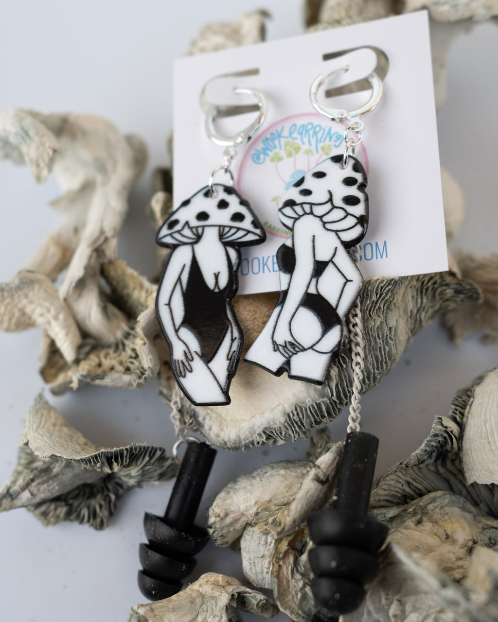 Sillycibin Earplug Earrings